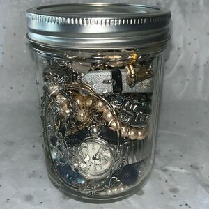 Vintage Ball Wide Mouth Measuring Jar Grape Cluster design 3.25" x 4.75"